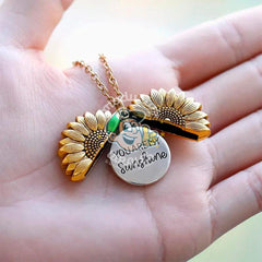 Collar En Forma De Girasol con mensaje en el interior - Productos Virales