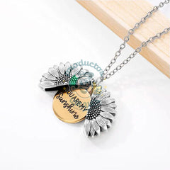 Collar En Forma De Girasol con mensaje en el interior - Productos Virales
